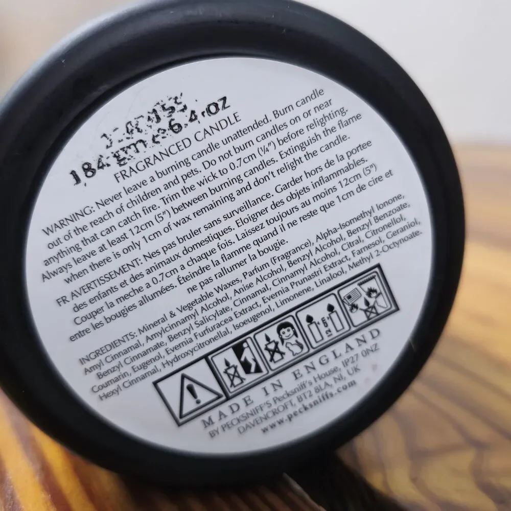 PECKSNIFF'S No. 6 Leather & Oakmoss 6.4 ounce Fragranced Candle Made in England